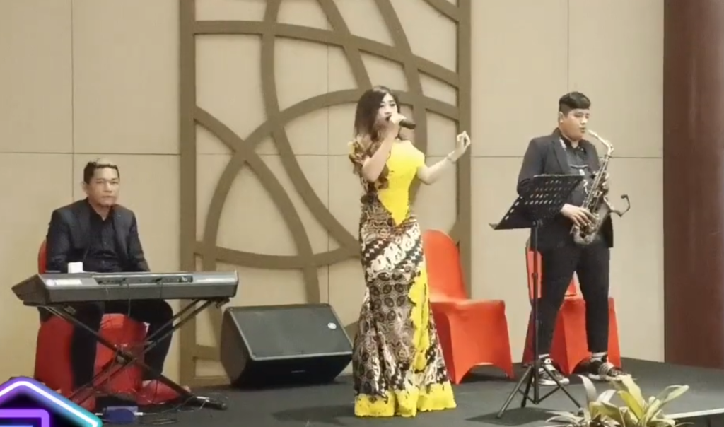 Sewa Organ Tunggal Saxophone Lagu Viral Sepanjang Masa