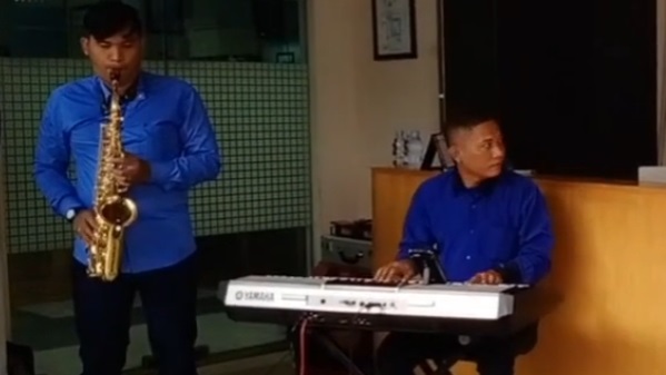 Sewa Instrument Piano Saxophone Penyambutan Tamu Undangan